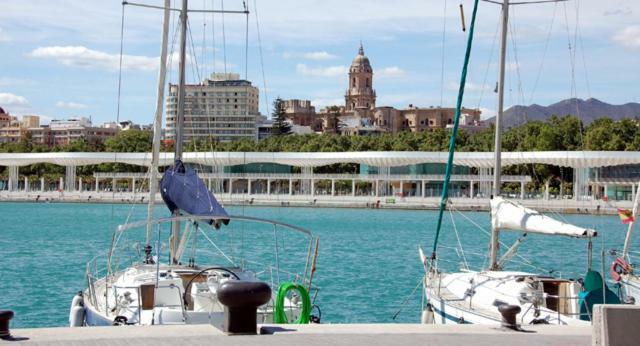 Malagueta Cool Beach Apartment Malaga Exterior photo